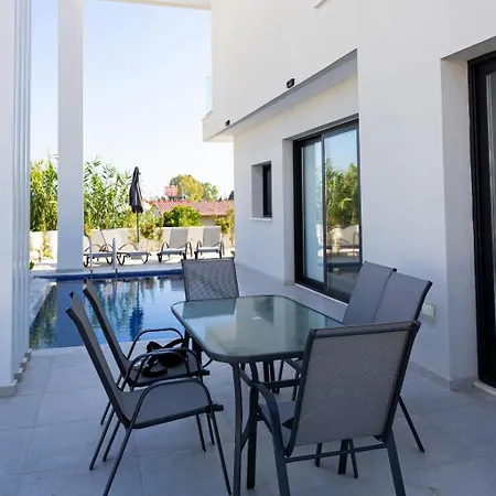 酒店 Nissi 4 Bedroom Sea View *