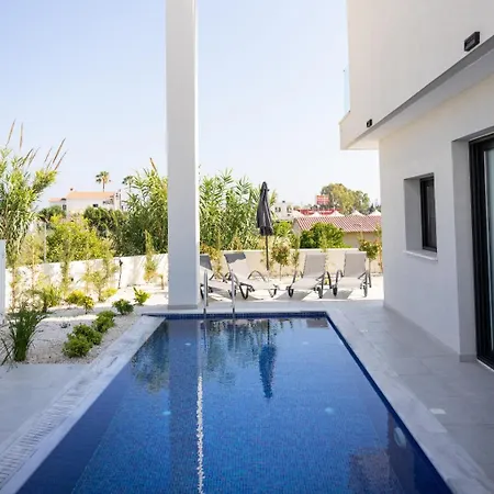 Nissi 4 Bedroom Sea View Villa *